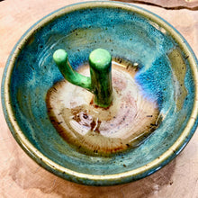 Load image into Gallery viewer, Cactus Ring Holder
