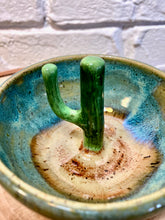 Load image into Gallery viewer, Cactus Ring Holder