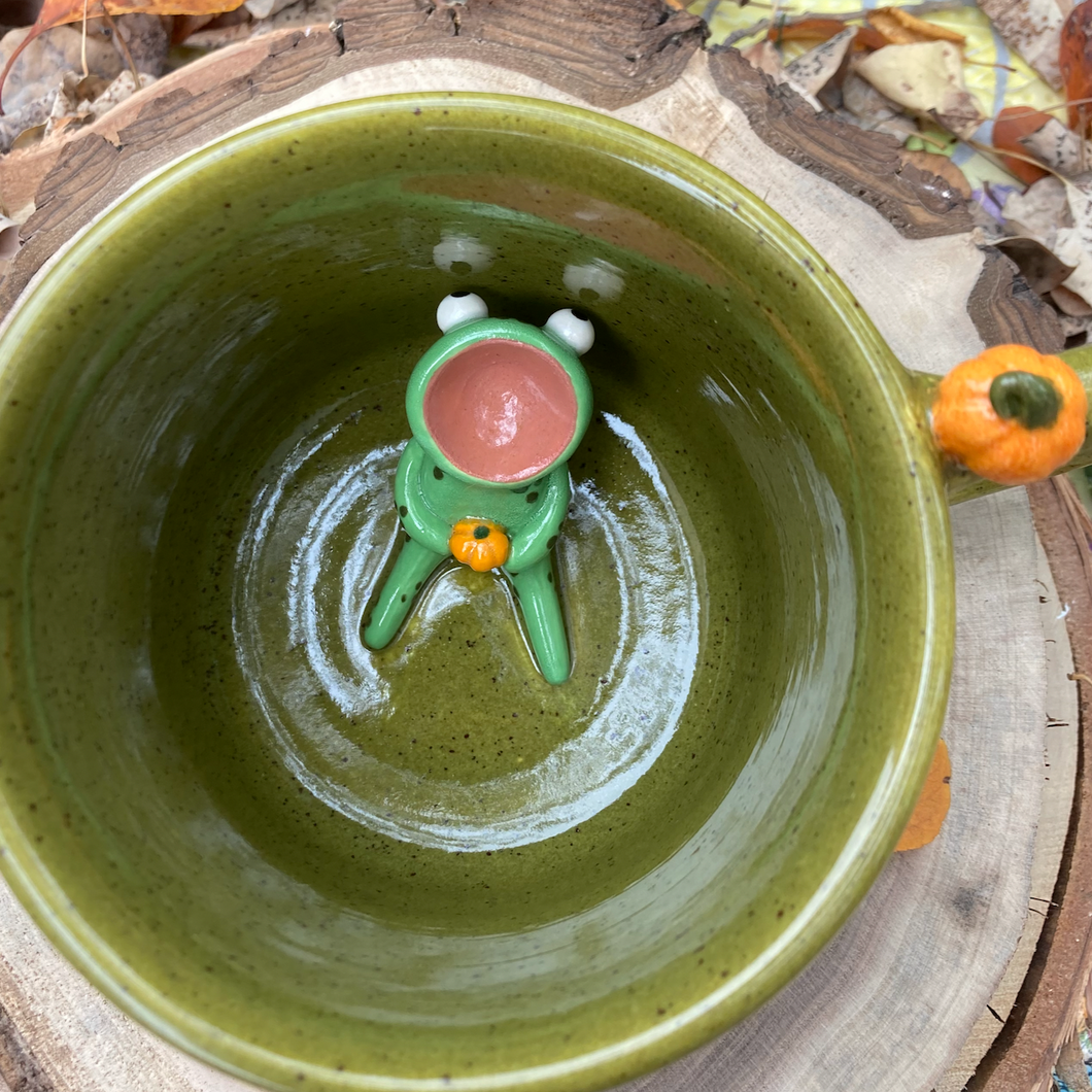 Pumpkin Frog Surprise Mug
